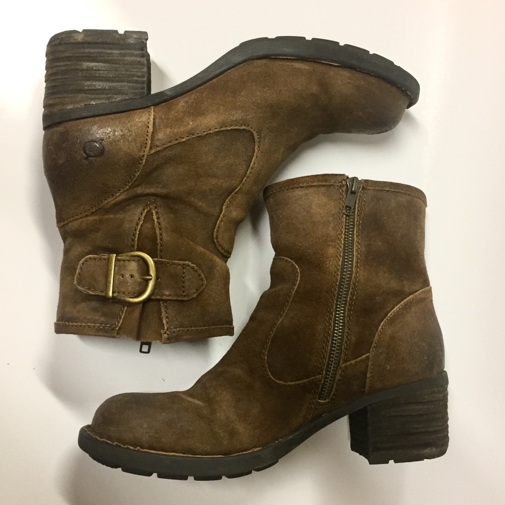 Leather suede brown boots with buckle  Born 10M